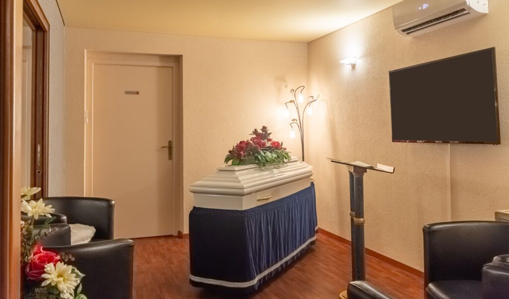 cercueil dans un chambre funeraire
